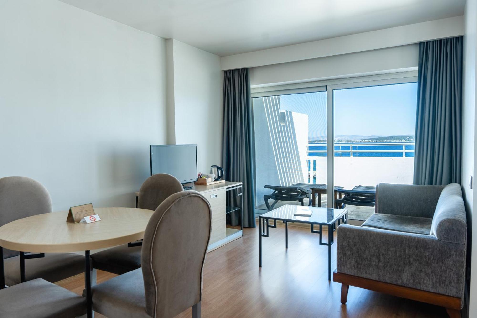 Altin Yunus Hotel&SPA - Çeşme Cesme Exterior foto